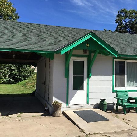 Twin Pines Resort Garrison Exterior foto